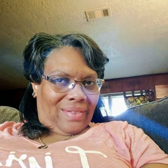 Meet your Posher, Tina - Picture 1 of 1